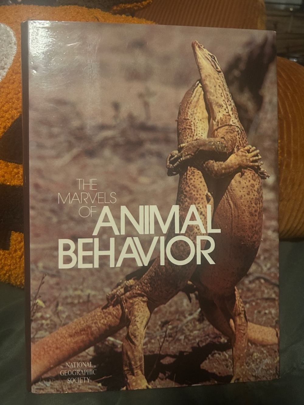 National Geographic The Marvels of Animal Behavior Book